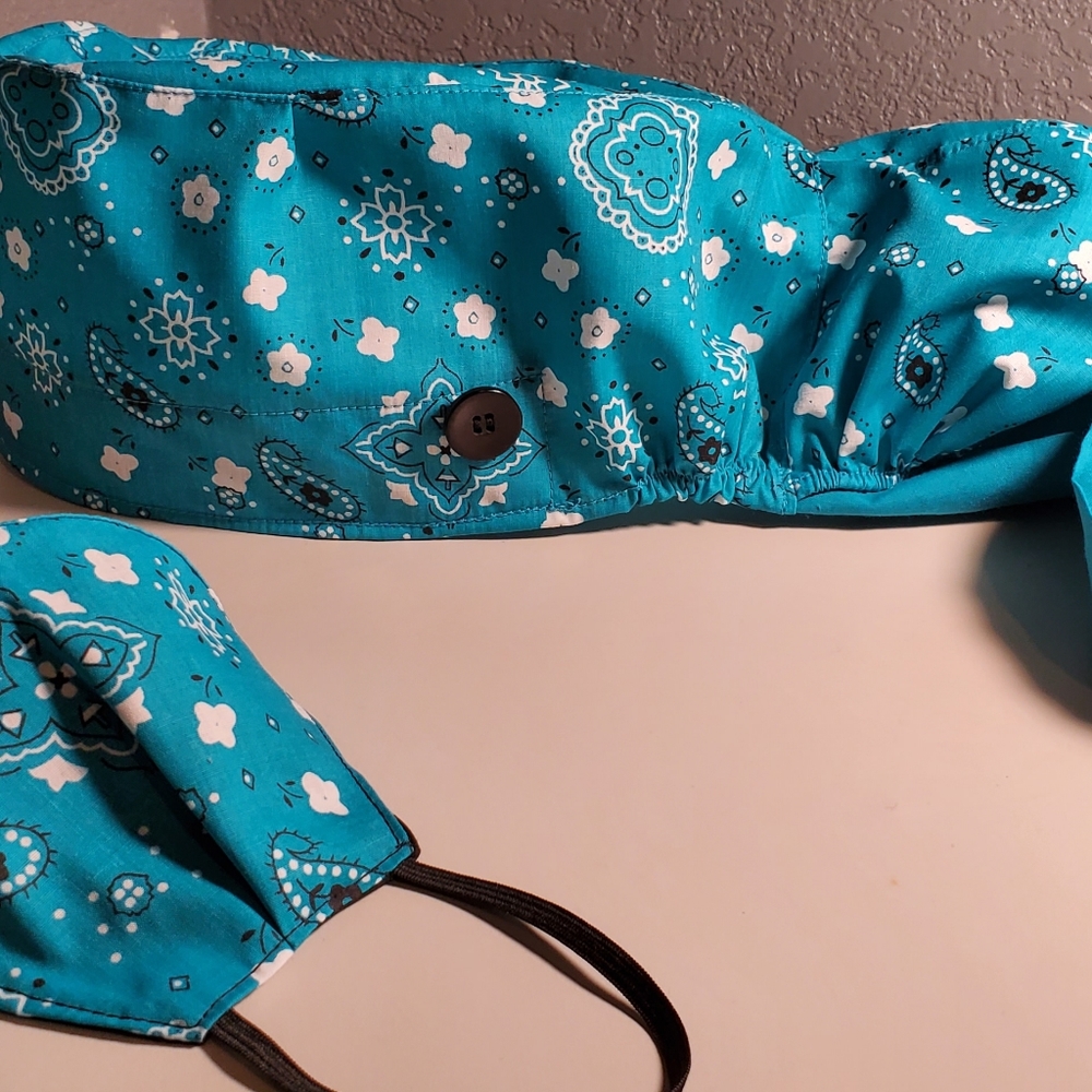 Surgical cap and mask - Picture 4 of 6